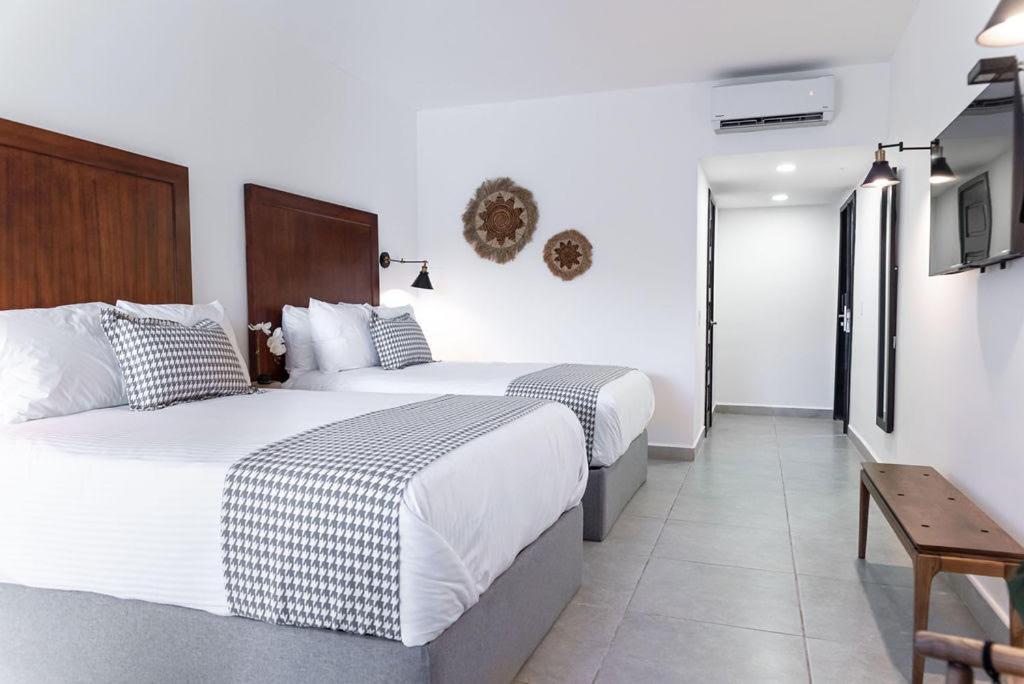 Hotel Vista Lago Buena Vista Arriba 外观 照片